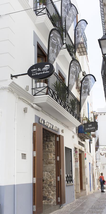 La Sepia Boba (adults Only) Hostel